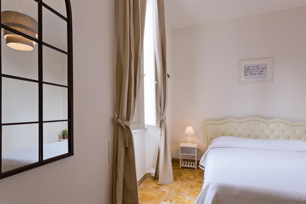 Townhouse By The Spanish Steps Roma Phòng bức ảnh